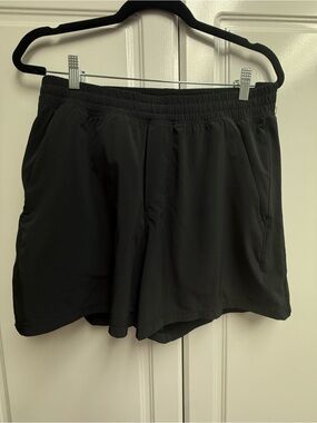 Lululemon Black Women's Active Shorts - Lightweight Athletic Short